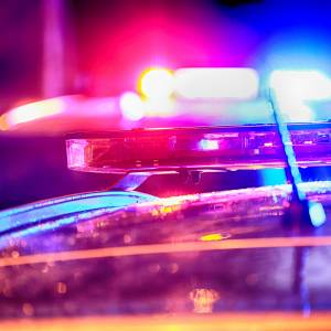 Jego samochód nie miał opony i części karoserii. Jechał nim pod wpływem alkoholu [FOTO]