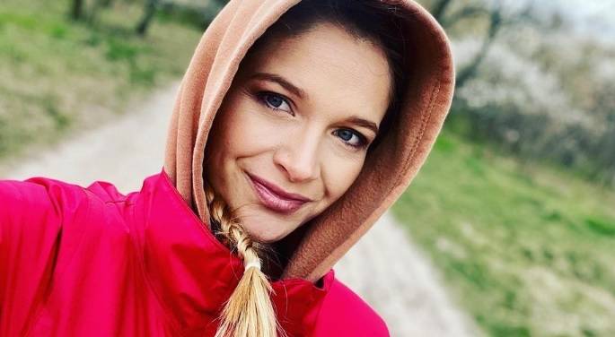 Marta Paszkin intymnie. Uczestniczka "Rolnik szuka żony 7" pokazała, jak karmi syna piersią [ZDJĘCIA]