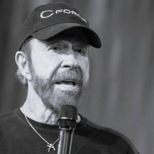 Chuck Norris nie żyje. Legendarny aktor i mistrz sztuk walki miał 86 lat