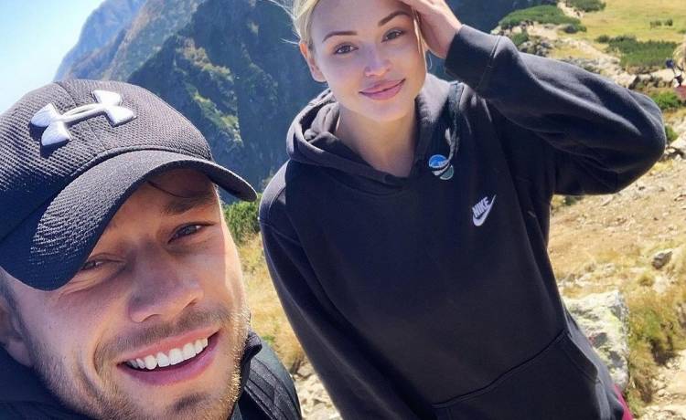 "Love Island". Anna Burska i Mikołaj Cieśla są parą? Pokazali wspólne zdjęcia. Fani nie mają wątpliwości [FOTO]