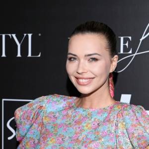 Sandra Kubicka wygina brzuch w wyciętym topie. Pochwaliła się formą [WIDEO]