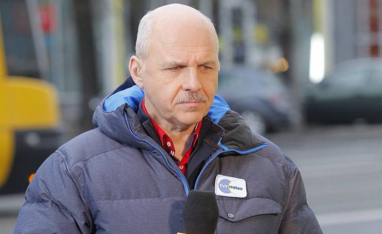 Wpadka prezentera pogody. Przed kamerę nagle wtargnął obcy człowiek