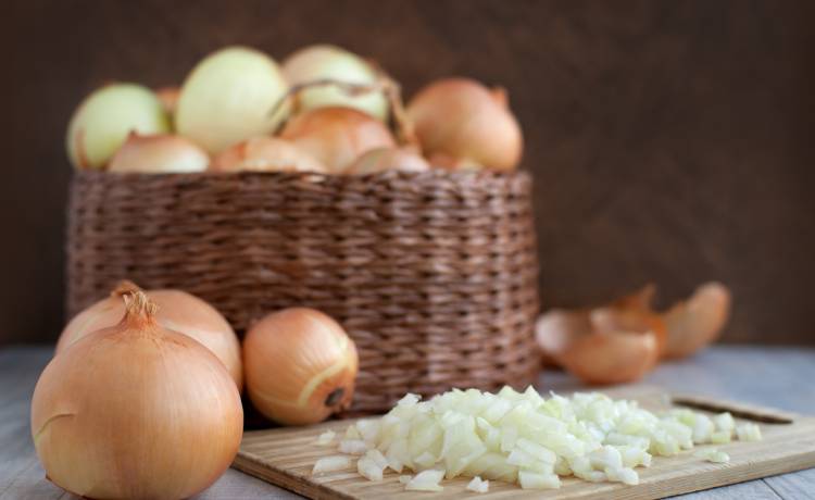 Onionade, czyli lemoniada z cebuli?! Japończycy chcą wprowadzić napój do sprzedaży