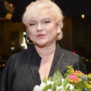  Metamorfoza Katarzyny Figury! Po blond fryzurze nie ma śladu [FOTO]