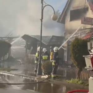 Pożar "Łebskiej Chaty". Lata temu restauracja przeszła "Kuchenne rewolucje" [FOTO]