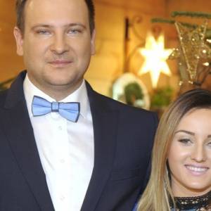 Ania i Grzegorz z "Rolnika..." na zdjęciu z synkiem. "Jasiu to cały tata" - komentują internauci