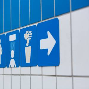 Myjesz się tylko przed wejściem do basenu? Możesz mieć potem problemy!