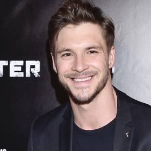 Mikołaj Roznerski zwrócił się do internautów. Pisząc o miłości, sięgnął po wymowny cytat