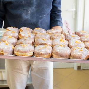 Za jednego takiego pączka zapłacisz majątek. Na czym polega ich fenomen?