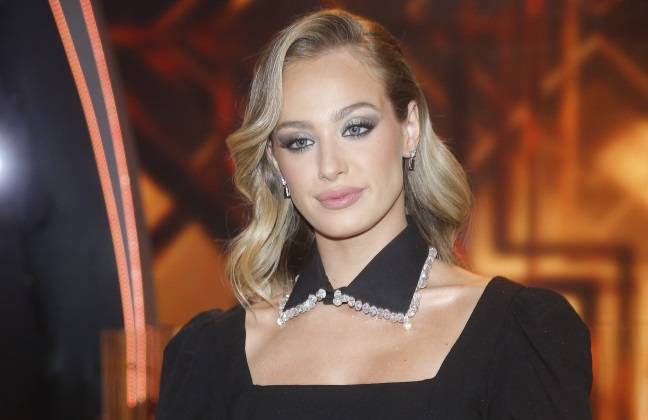 Wiktoria Gąsiewska w szpitalnej piżamie. Ten kadr mógł zaniepokoić fanów aktorki! [ZDJĘCIE]