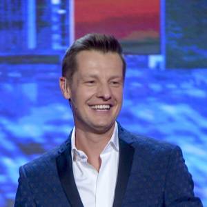 Rafał Mroczek ogłosił powiększenie serialowej rodziny. Lawina gratulacji w komentarzach