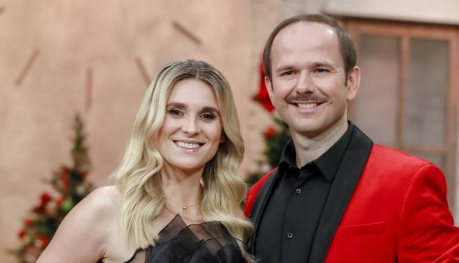 Kajra w czerwonym stroju kąpielowym. Nagranie z wakacji to hit! [WIDEO]