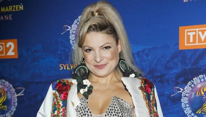 Magdalena Narożna z zespołu Piękni i Młodzi prezentuje szczupłe ciało. Internauci pod wrażeniem jej metamorfozy!