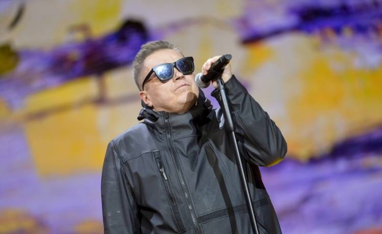 Miłość kwitnie? Muniek Staszczyk pokazał zdjęcie z żoną [FOTO]