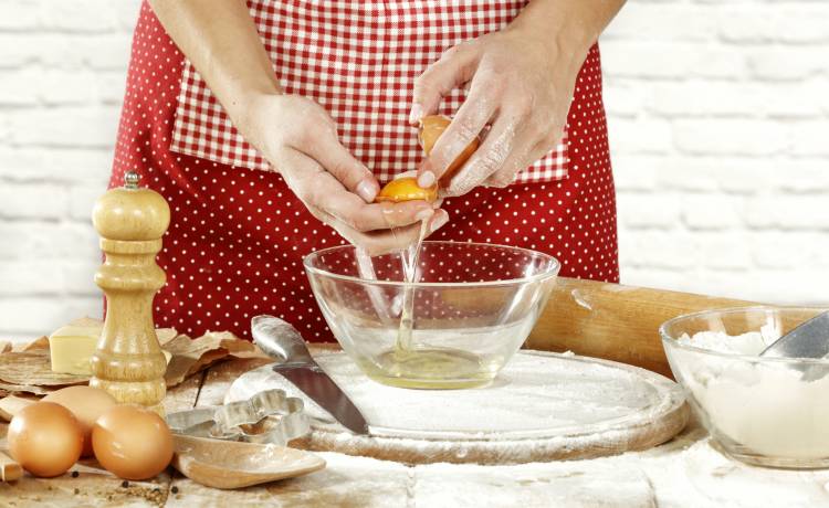 Ten przepis na ciasto to prawdziwy hit! Zrobisz je bez pieczenia 
