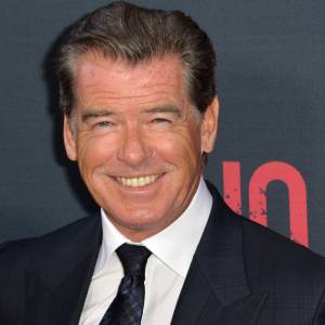 Pierce Brosnan na uroczych kadrach z żoną. Para świętuje 20. rocznicę ślubu. "Moja miłość do Ciebie wciąż rośnie"