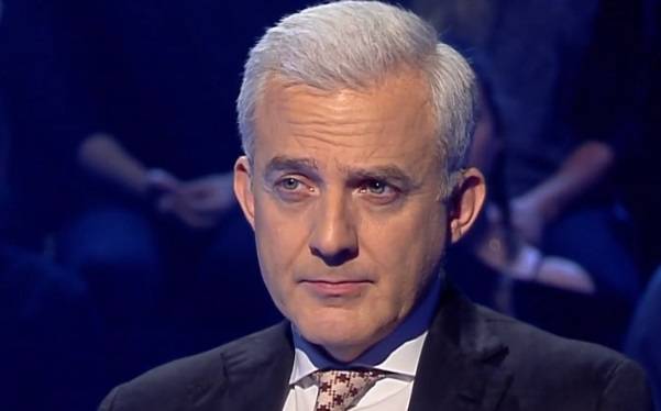 Milionerzy. Co nie jest sokiem trawiennym? Gdzie odbieramy przesyłkę poste restante? Specjalnie obrobiona belka i szeroka strona broni siecznej to...?