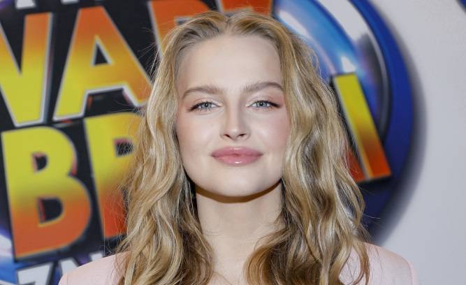 "Twoja twarz brzmi znajomo". Karolina Pisarek zmiażdżona przez widzów. "Druga Mandaryna" [WIDEO]