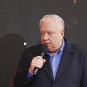 Marek Sierocki nie zwalnia tempa! Nowe oblicze „To jest grane” w TVP