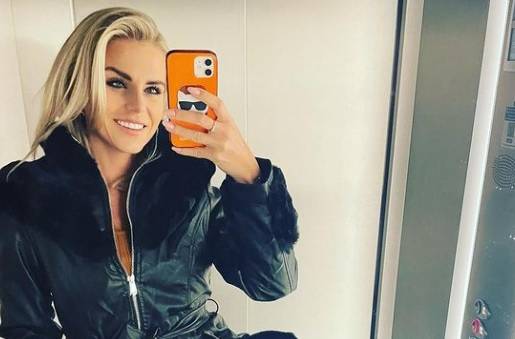 Żona Marcina Mroczka wspomina wakacje. Tak Marlena Muranowicz pozowała w stroju kąpielowym. Głęboki dekolt przykuwa wzrok [ZDJĘCIA]