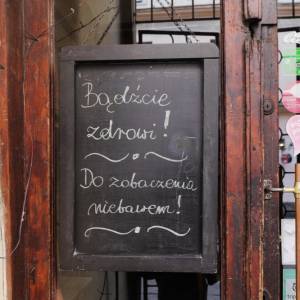 [ZDJĘCIA] Kraków podczas pandemii koronawirusa. Opustoszały najbardziej oblegane miejsca turystyczne!