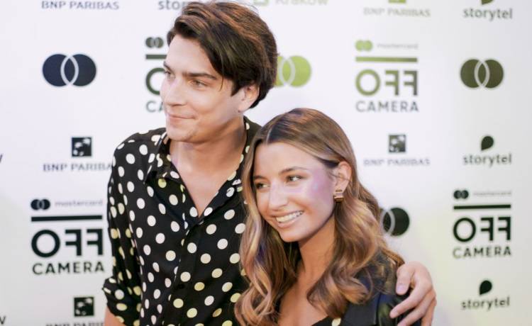 Julia Wieniawa już dłużej nie czekała. Wszystko zdradziły zdjęcia! "Promieniejesz"            