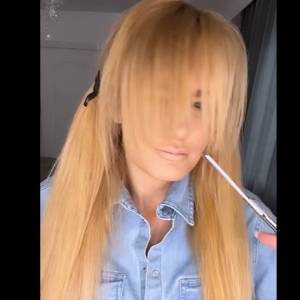 Ewa z "Gogglebox" postanowiła sama skrócić włosy! Spodziewaliście się takiego efektu? [WIDEO]