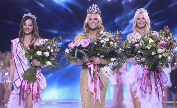 25-letnia Krystyna Sokołowska nową Miss Polonia. Kim jest najpiękniejsza Polka? [ZDJĘCIA]