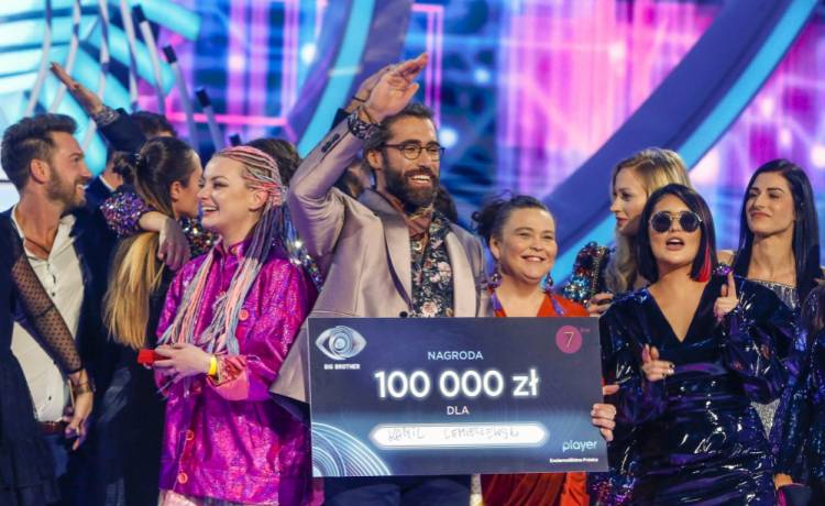 "Big Brother". Kamil zaręczył się z Ewą? Pokazał zdjęcie, a fani nie mają wątpliwości