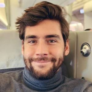 Alvaro Soler w dzieciństwie: Muzyk opublikował urocze zdjęcie z bratem!