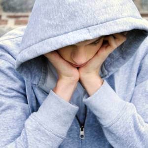 Szokujące dane policji. W ubiegłym roku odnotowano w Polsce 1925 prób samobójczych dzieci i młodzieży 