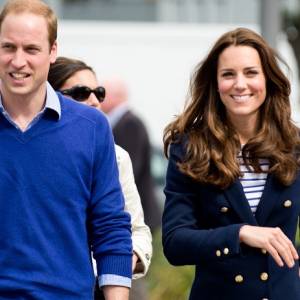 Czarno-białe zdjęcie księżnej Kate i księcia Williama zaskoczyło internautów. Taki kadr to rzadkość! [FOTO]