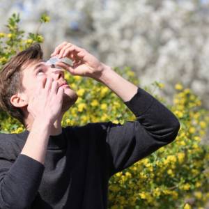 Krople do oczu wycofane przez GIF! 