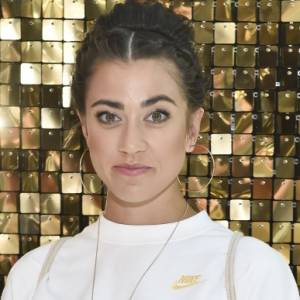 Maja Hyży nago! Pozuje w miłosnym uścisku z rozebranym mężczyzną