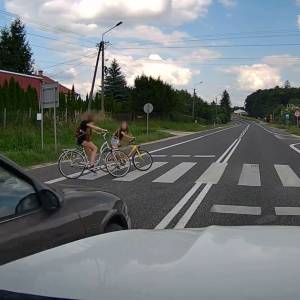 Pośpiech czy brawura? Co stało za zachowaniem 18-letniego kierowcy? [WIDEO]