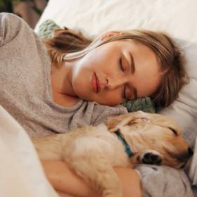 Masz wyrzuty sumienia, gdy śpisz w dzień? To całkowicie zmieni twoje podejście