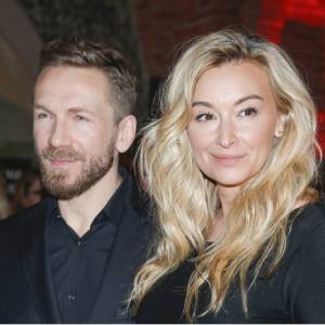 Martyna Wojciechowska wyszła za mąż! Przemek Kossakowski pokazał zdjęcie ze ślubu. "Jesteśmy małżeństwem"           