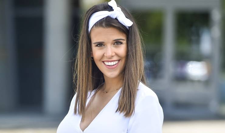 Gwiazda "Na sygnale" kusi w basenie. Monika Mazur publikuje błogie kadry z wyjazdu! [FOTO]