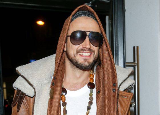 Baron zrobił selfie ze stadem lwów! Fani są pod wrażeniem!