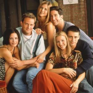 Czołówka serialu "Przyjaciele" miała wyglądać zupełnie inaczej! Zobacz pierwszą wersję [WIDEO]