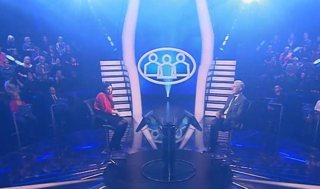 Milionerzy: Taka jest pała, ława i łączka...