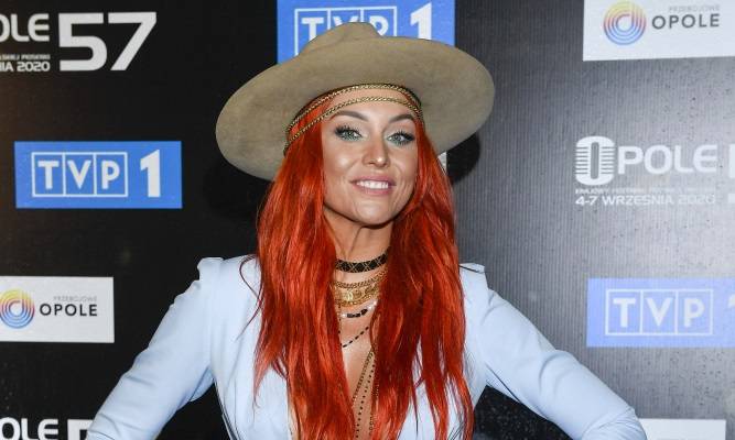 "Ruda" z Red Lips nie jest już ruda. Nowy kolor włosów odmienił ją nie do poznania [ZDJĘCIA]