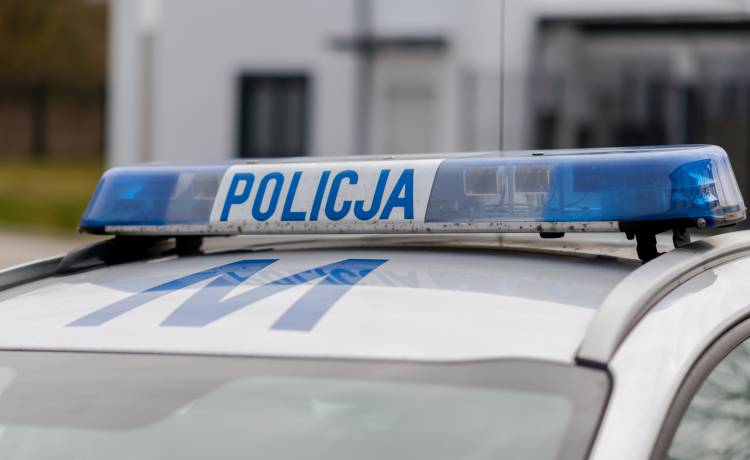 Pijany kierowca wjechał w 4-osobową rodzinę. Nie żyje ciężarna kobieta