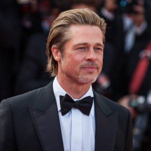 Złote Globy 2020. Jennifer Aniston i Brad Pitt razem? Aktor skomentował plotki odbierając statuetkę [WIDEO]