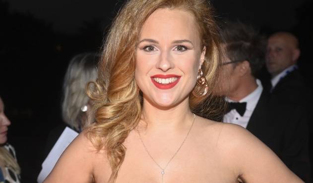 W "Klanie" raczej tak Kaja Paschalska się nie ubierze