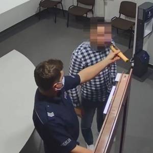 Pijany przyjechał autem na policję. Mundurowi przeżyli szok
