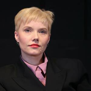 Wystąpiła jako różowowłosa Sylwia w „Sali samobójców”. Czym dziś zajmuje się Roma Gąsiorowska?