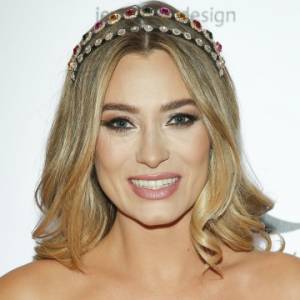 Marcelina Zawadzka eksponuje biust w seksownym bikini. Gorąco!