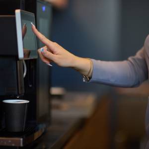 Ten trik sprawi, że kawa nabierze zupełnie innego smaku. Wystarczy zmienić ustawienie ekspresu