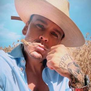 Dawid Woliński przyćmił uczestników "Top Model" swoim nagim zdjęciem! "No, wygrałeś. Reszta z domu top model się chowa"